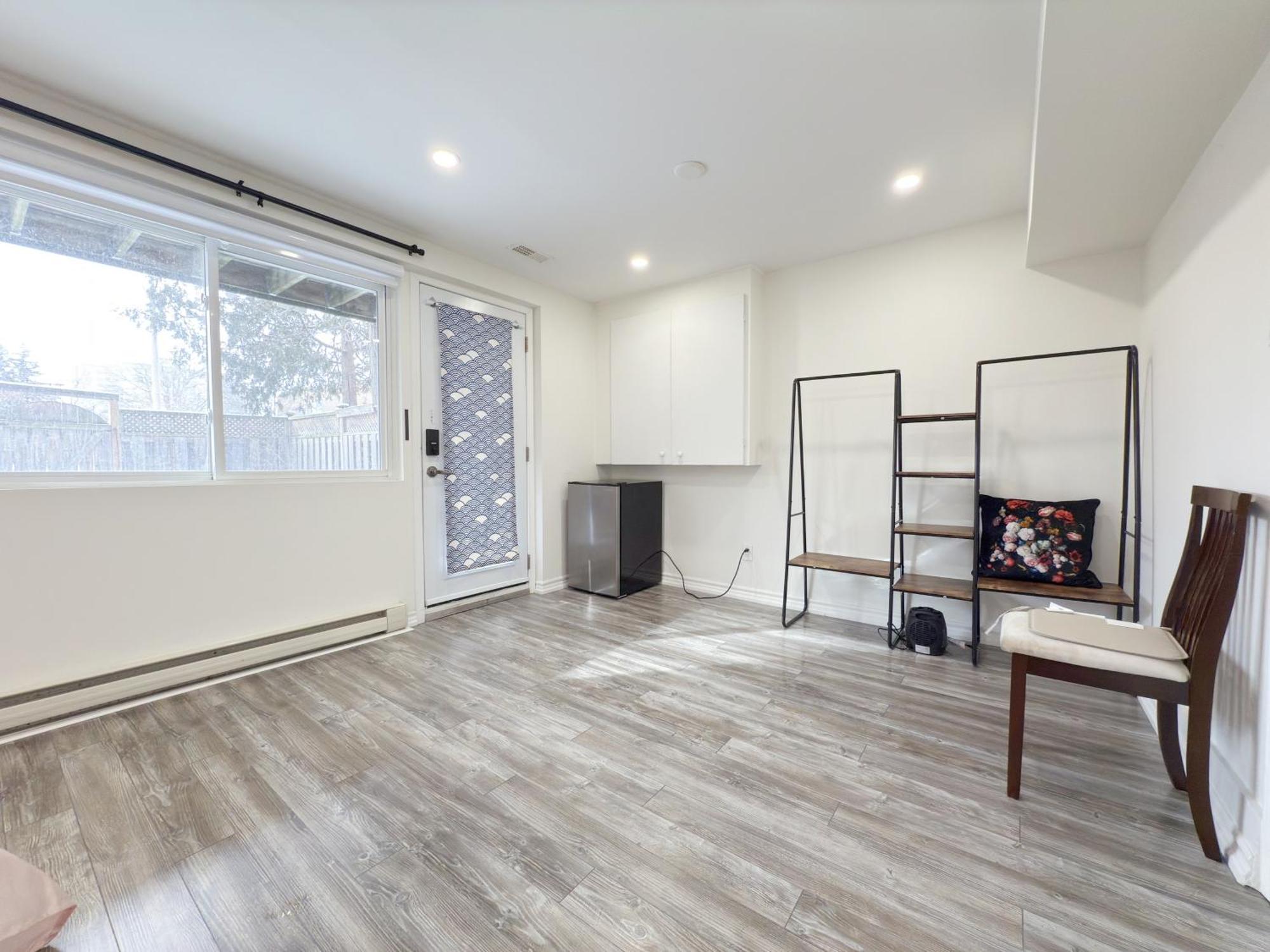 Cozy Room With Private Bath Near Don Mills Subway Toronto Ngoại thất bức ảnh